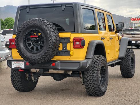 Used 2021 Jeep Wrangler Unlimited Rubicon AWD/4WD image 4