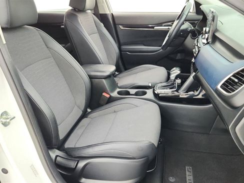 Used 2023 Kia Seltos S FWD image 19