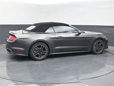 Used 2020 Ford Mustang Premium image 7