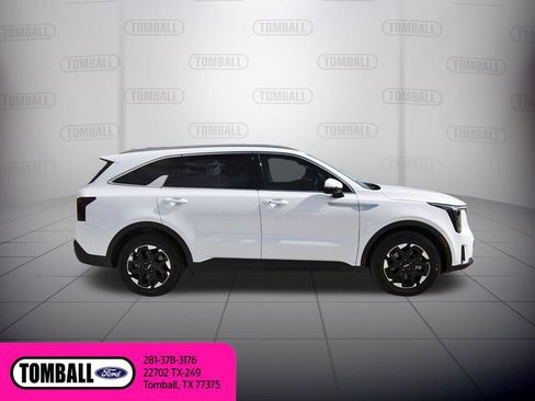 Used 2026 Kia Sorento S FWD image 9