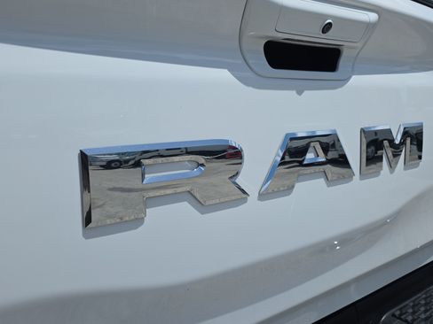Used 2026 RAM 1500 Laramie AWD/4WD image 9