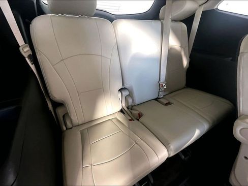 Used 2020 Buick Enclave Essence FWD image 26