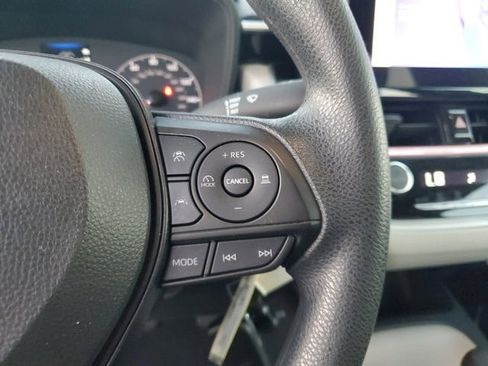 Used 2024 Toyota Corolla LE image 19