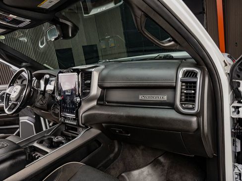 Used 2020 RAM 2500 Laramie image 17