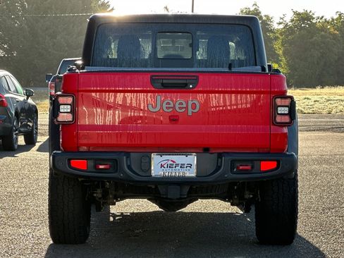 Used 2020 Jeep Gladiator Rubicon image 5