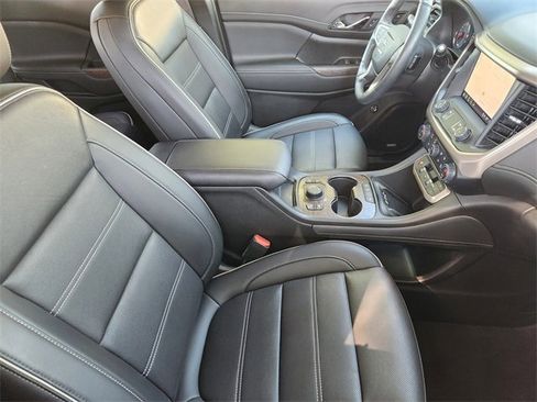 Used 2023 GMC Acadia Denali w/ Black Diamond Edition image 14