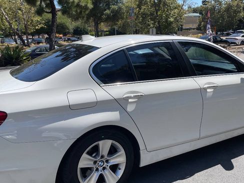 Used 2013 BMW 528i Sedan RWD image 22