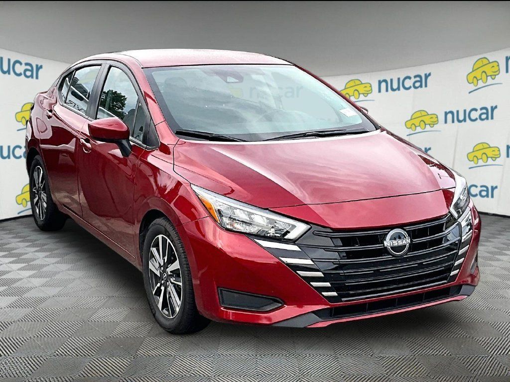 Used 2025 Nissan Versa SV FWD image 1
