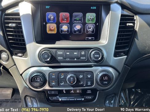 Used 2017 Chevrolet Suburban LT w/ Luxury Package RWD image 18