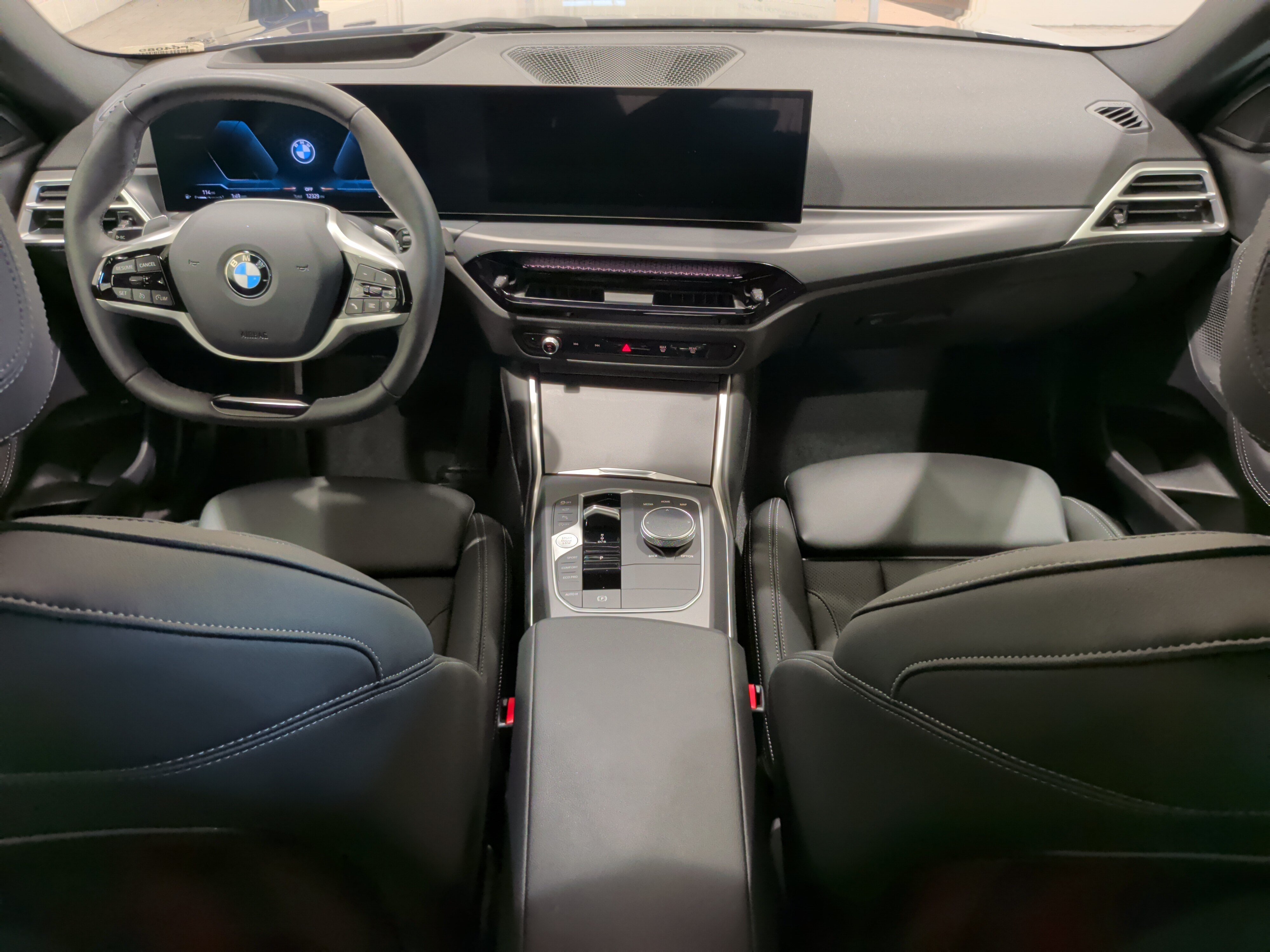 Certified 2025 BMW 230i Coupe RWD image 31