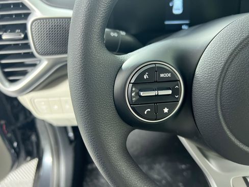 New 2025 Kia Soul LX image 17