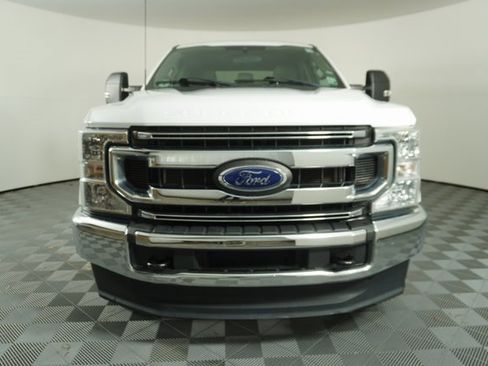Used 2022 Ford F250 XLT image 2