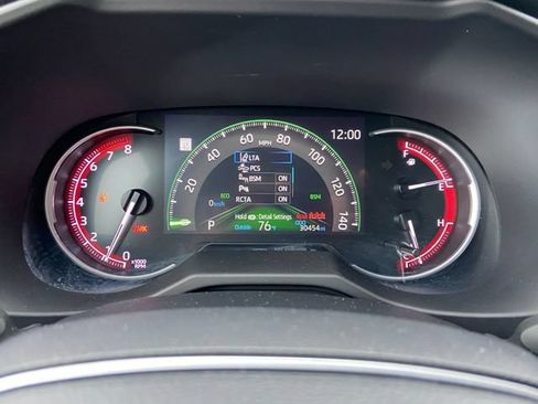 Used 2023 Toyota RAV4 XLE Premium AWD/4WD image 17