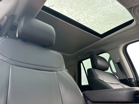 Used 2025 Ford Expedition Max Active image 17