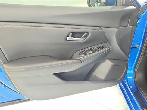 Used 2025 Nissan Sentra SV w/ Trunk Package image 23