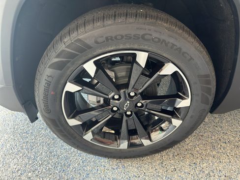 New 2026 Chevrolet Equinox RS w/ Convenience Package III image 30