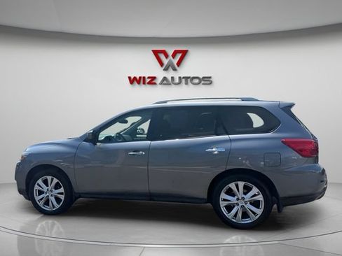Used 2018 Nissan Pathfinder SL w/ SL Premium Package AWD/4WD image 2