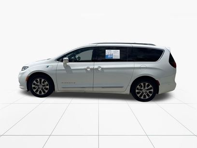 Used 2022 Chrysler Pacifica Pinnacle
