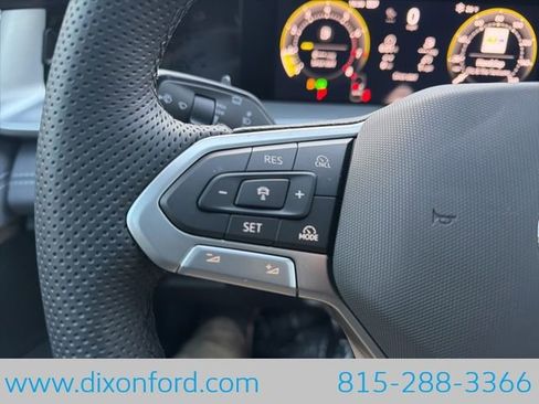 New 2026 Volkswagen Tiguan SE R-Line AWD/4WD image 14