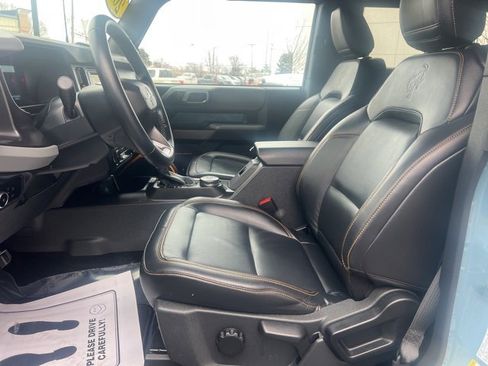 Used 2023 Ford Bronco Badlands image 16