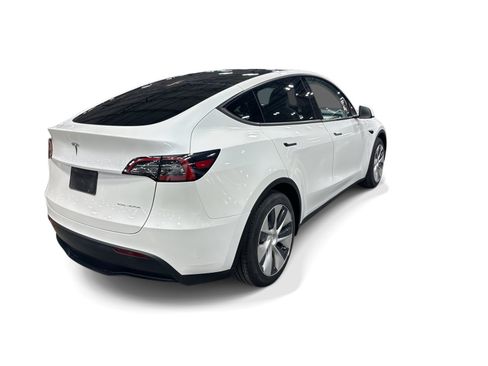 Certified 2023 Tesla Model Y Long Range AWD/4WD image 6