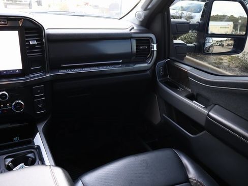 Used 2023 Ford F350 Lariat w/ Lariat Ultimate Package image 14