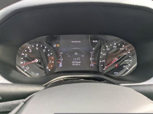 Certified 2025 Jeep Compass Sport image 23