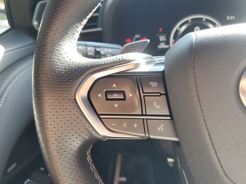 Used 2024 Lexus LX 600 F Sport image 27