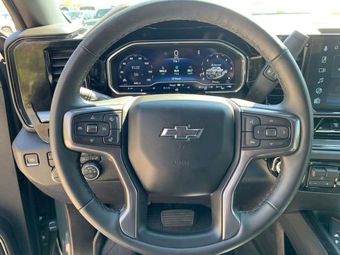 Used 2025 Chevrolet Silverado 2500 ZR2 w/ Technology Package AWD/4WD image 20