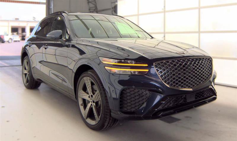Used 2025 Genesis GV70 2.5T w/ Sport Prestige Package AWD/4WD image 3