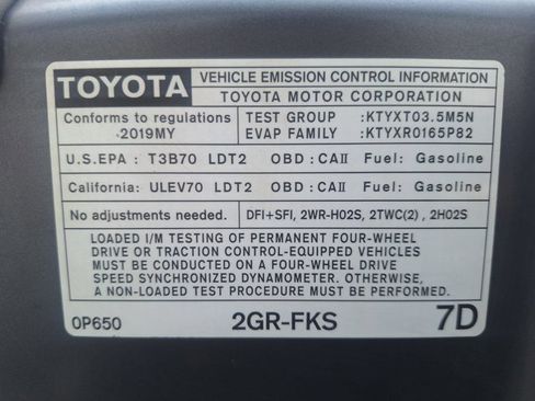 Used 2019 Toyota Tacoma TRD Sport w/ Technology Package AWD/4WD image 20