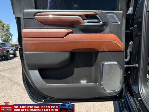 Used 2024 GMC Sierra 2500 Denali Ultimate w/ Max Trailering Package AWD/4WD image 21