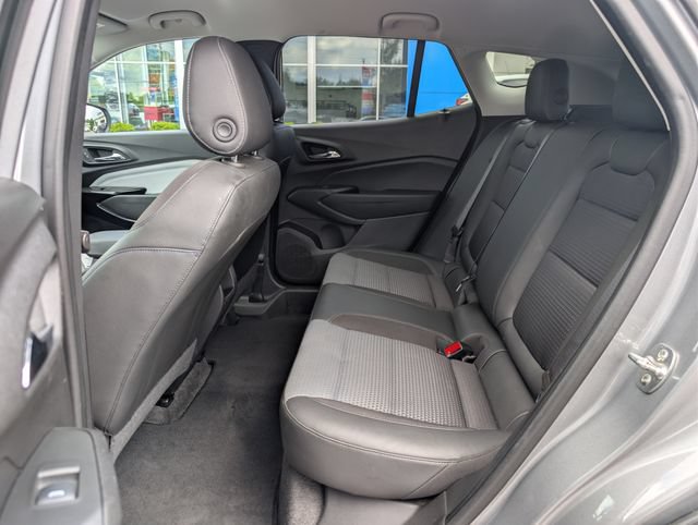 Used 2024 Chevrolet Trax LT w/ Driver Confidence Package FWD image 15