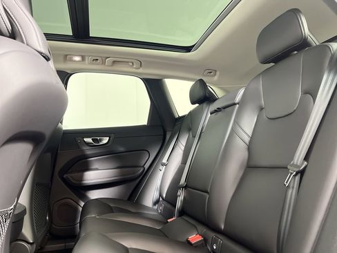 Certified 2025 Volvo XC60 B5 Core w/ Climate Package image 27