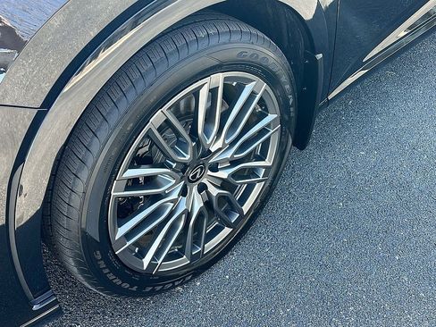 Certified 2023 Lexus RX 500h F Sport w/ Accessory Package (Z1) image 9