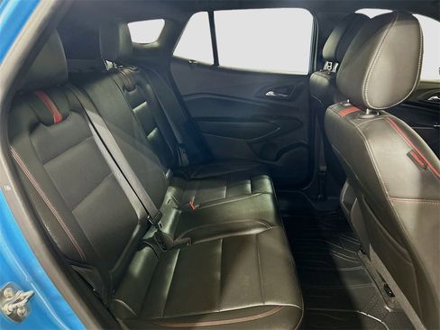 Used 2025 Chevrolet Trax RS w/ Driver Confidence Package image 23