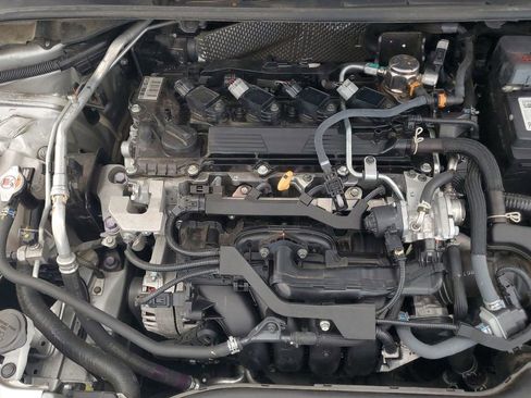 Used 2025 Toyota Corolla LE image 8