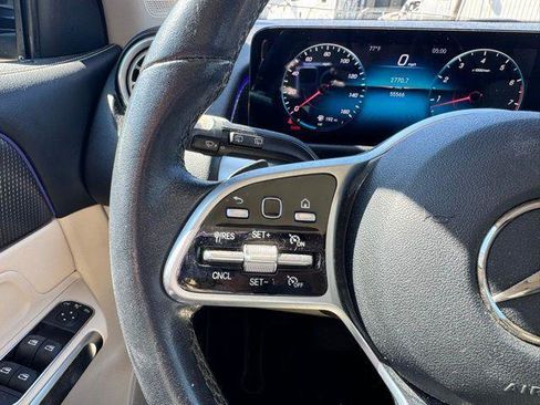 Certified 2022 Mercedes-Benz GLB 250 image 10