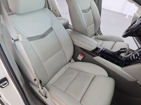 Used 2013 Cadillac XTS Platinum image 10