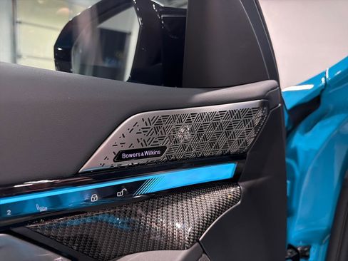 Used 2026 BMW M5 Touring image 15