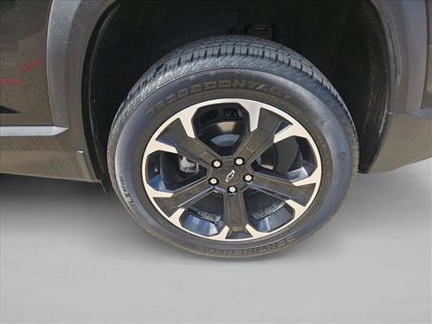 Used 2025 Chevrolet Equinox LT image 9