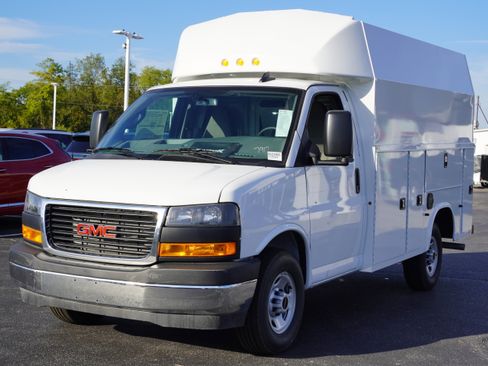 New 2025 GMC Savana 3500 w/ Power Convenience Package image 2