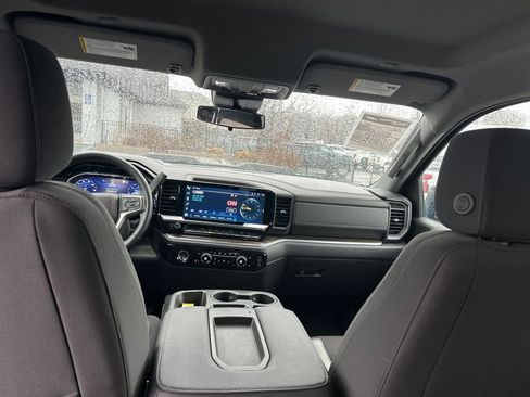 Used 2023 Chevrolet Silverado 1500 LT Trail Boss image 19