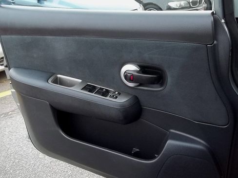 Used 2012 Nissan Versa 1.8 S w/ Special Edition Pkg image 7