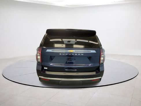 Used 2023 Chevrolet Suburban LS w/ Driver Alert Package image 5