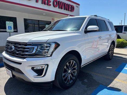 Used 2019 Ford Expedition Limited w/ Equipment Group 301A RWD image 3
