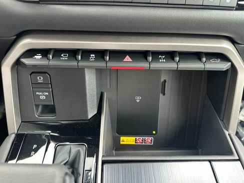 New 2026 Toyota Tundra Platinum AWD/4WD image 19