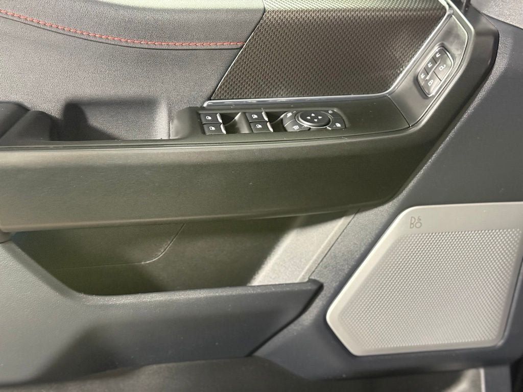 Used 2025 Ford F150 Raptor AWD/4WD image 23