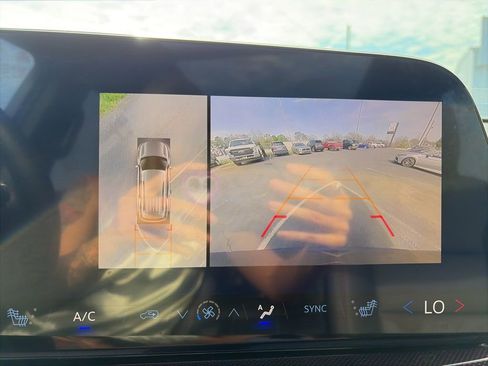 Used 2026 Chevrolet Traverse Z71 w/ Driver Confidence Package image 20