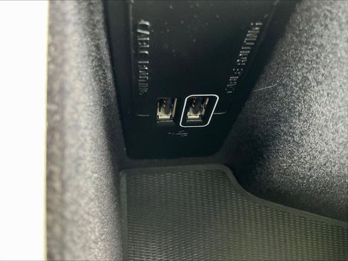 Used 2022 Volvo XC90 T8 Inscription image 37